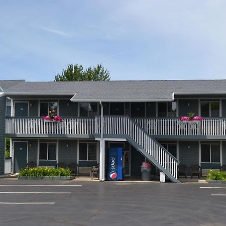 The Ship Motel Alexandria Bay Eksteriør bilde