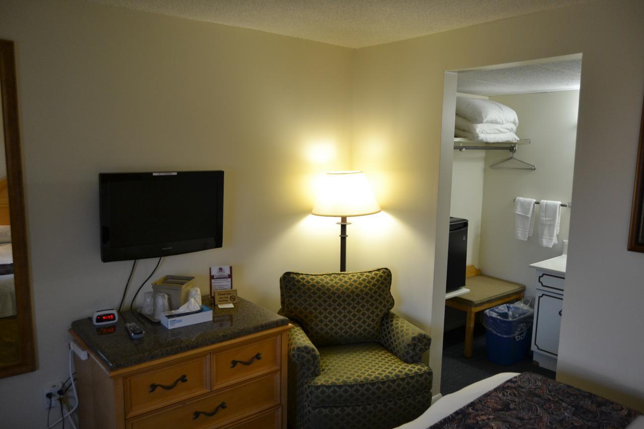 The Ship Motel Alexandria Bay Eksteriør bilde