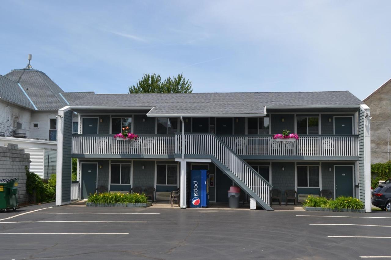 The Ship Motel Alexandria Bay Eksteriør bilde
